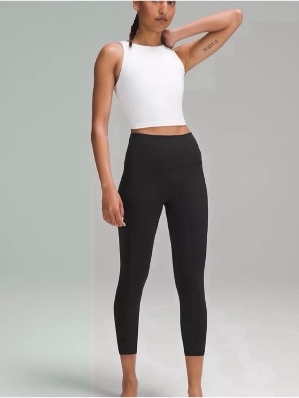 Lululemon Align High-rise crop with pockets 23” leggings, size 4 - Picture 3 of 5